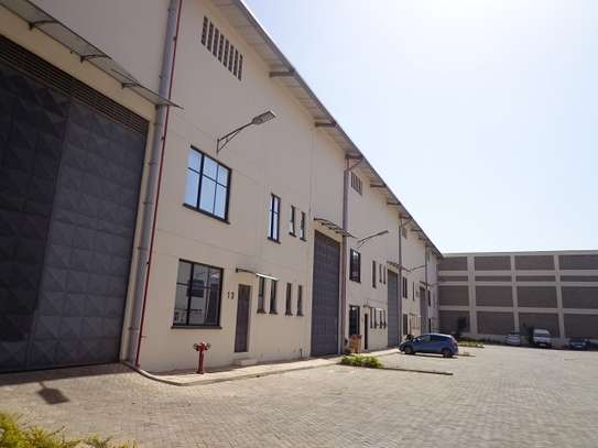 11,500 ft² Warehouse with Aircon in Mombasa Road image 10