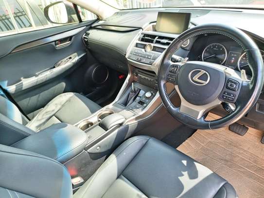 Lexus NX200t 2017 image 5
