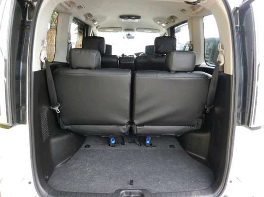 HYBRID NISSAN SERENA (MKOPO ACCEPTED image 4
