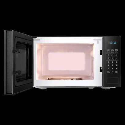 Hisense 20l microwave image 3