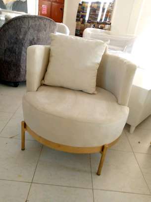 1seater raised base accent chairs image 2