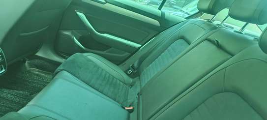 Volkswagen Passat Saloon petrol 2018 image 5