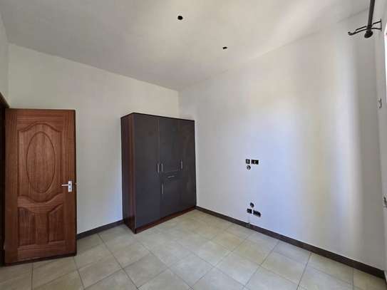 2 Bed Apartment with En Suite at Mtambo Road image 9