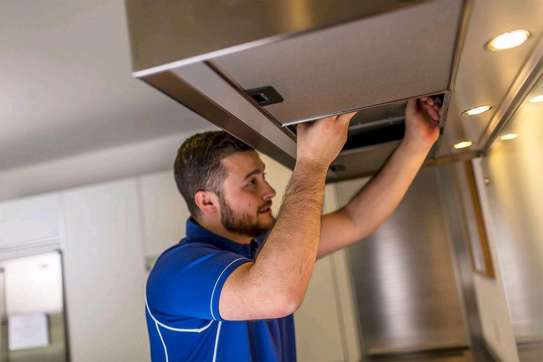 Kitchen Hood installation and repair service Technician image 4