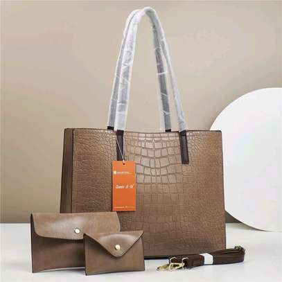 QUEEN LADIES HANDBAGS @BEST PRICE ONLINE image 3