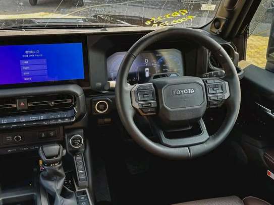 Toyota landcruiser image 4