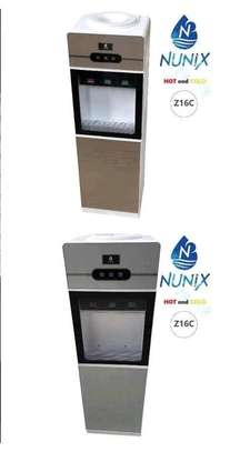 Nunix Water dispenser image 3