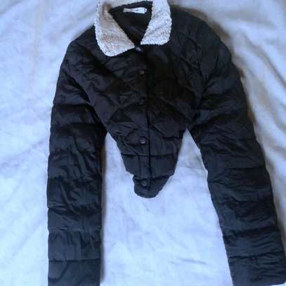 Crop puffer jackets image 2
