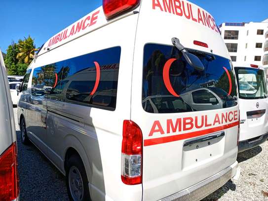 Toyota Hiace Ambulance image 7