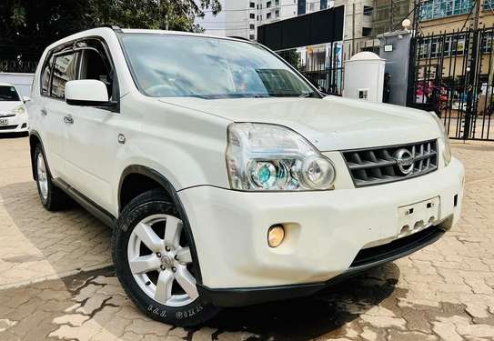 NISSAN XTRAIL FAIRLY USED LOCALLY 2010 image 1