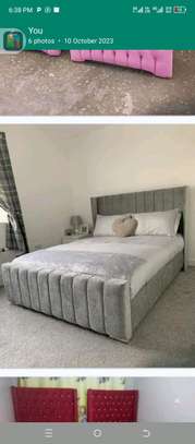 Customized tufted beds image 6