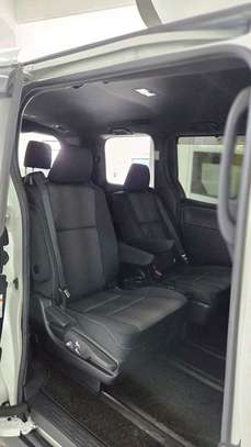 Toyota Noah WxB white 2020 image 3