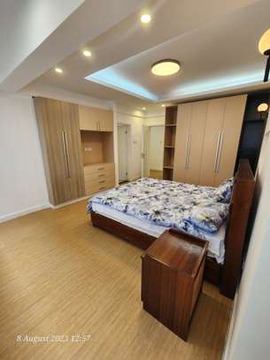 3 Bed Apartment with En Suite in Lavington image 10