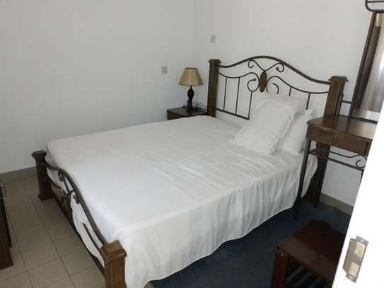 1 Bed House with En Suite in Gigiri image 4