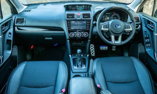 2016 Subaru Forester Black image 10