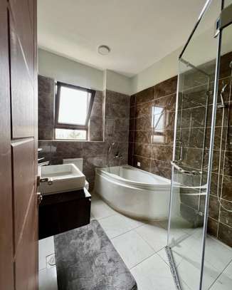 3 Bed Apartment with En Suite at Rose Avenue image 10