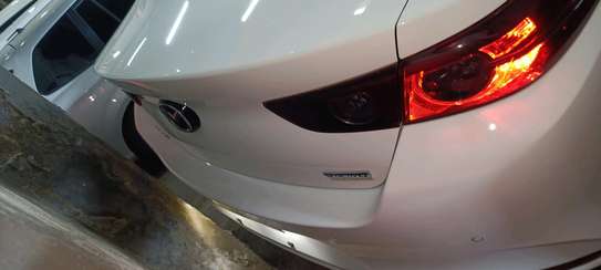 Mazda 3 Skyactive G (petrol) 2019 image 12
