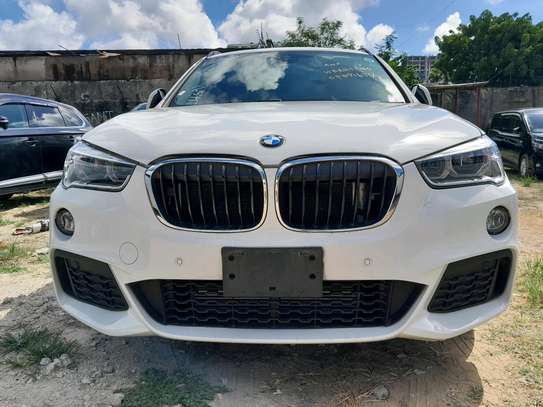 BMW X1 2017  white 4wd image 1