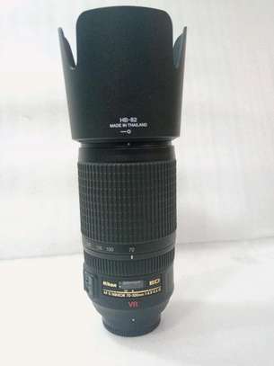 Nikon 70-300mm ed f 1:4.5-5.6g vr image 1