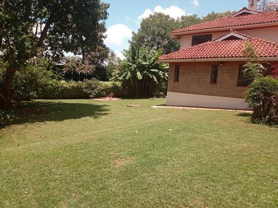 5 Bed Townhouse with En Suite at Runda Road image 1