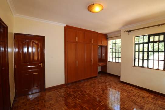 4 Bed Townhouse with En Suite at Chalbi Drive image 7