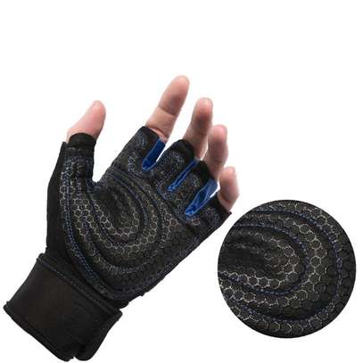 Weight lifting gloves image 3