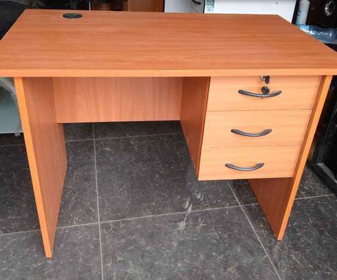 Super classy office desks image 10