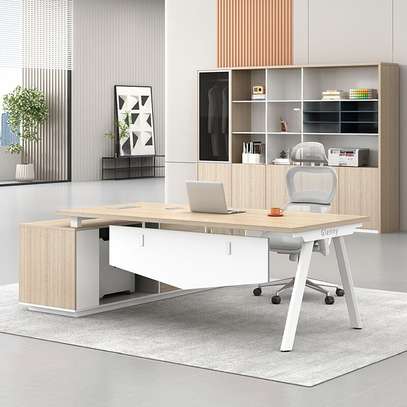 Office Desk : 1600mm Executive Employee Office Desk image 7