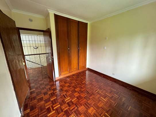 4 Bed House with En Suite in Lavington image 1