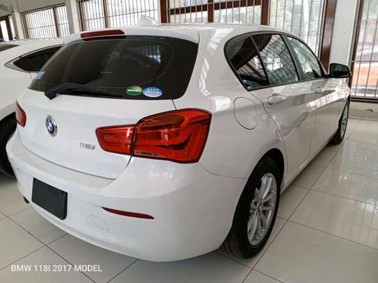 BMW 118i 2017 model image 2