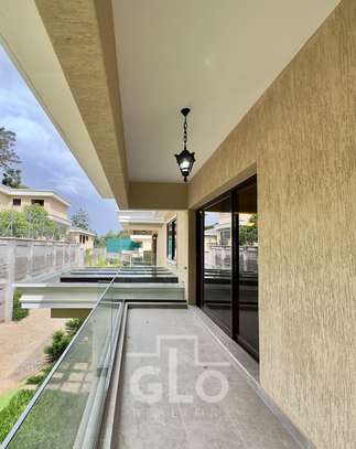 4 Bed Townhouse with En Suite in Loresho image 12