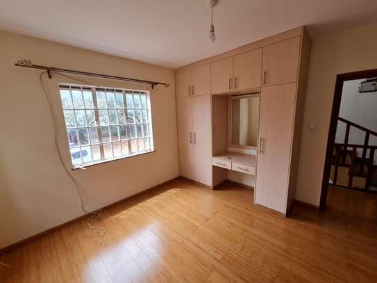 5 Bed Townhouse with En Suite at Kileleshwa image 1