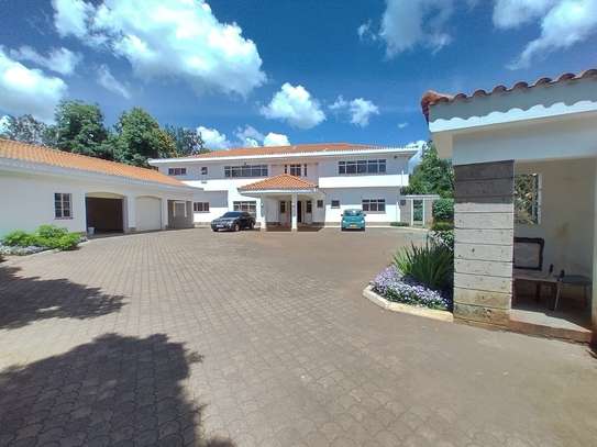 5 Bed House with En Suite at Runda image 12