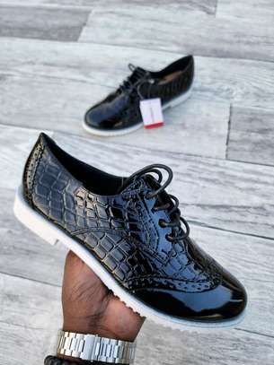 Ladies white sole Brogues image 8