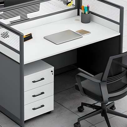 Workstations: Quad Workstation Setup image 2