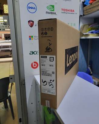 Sealed Lenovo IdeaPad 3 image 2
