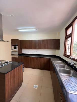3 Bed Apartment with En Suite at Riverside Drive image 21