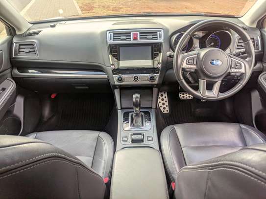 2015 Subaru Outback. Sunroof, Leather seats image 5