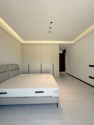 5 Bed Townhouse with En Suite at Lavington Green image 7