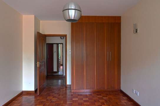 3 Bed Apartment with En Suite in Upper Hill image 23