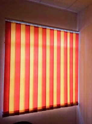VERTICAL CLASSY OFFICE BLINDS image 1