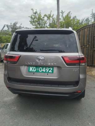 Toyota Land cruiser AX GREY 2023 image 10