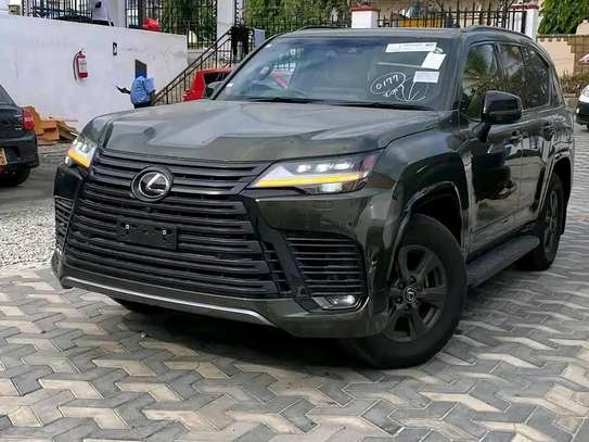 LEXUS LX 600 image 2