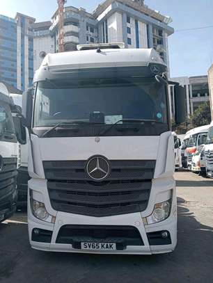 ACTROS MP4s image 14