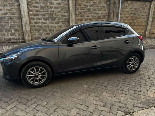 MAZDA DEMIO image 4