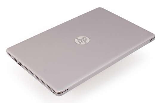 HP 250 G7 Laptop image 3