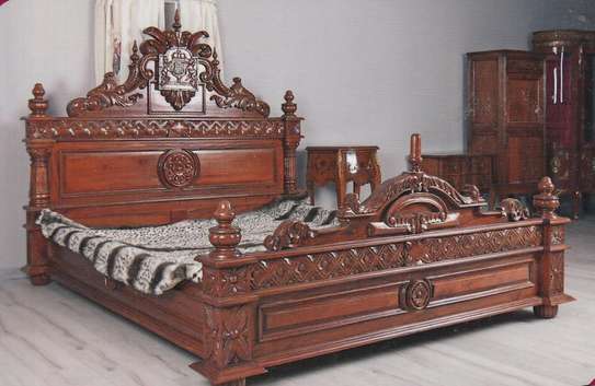 King Size Mahogany wood Beds, bedsides and dressers image 10