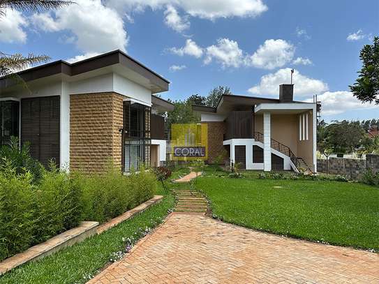 2 Bed Apartment in Ridgeways image 4