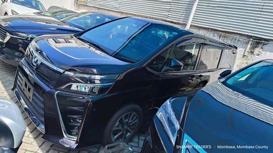 Toyota Voxy ZS Purple 2018 2wd image 1