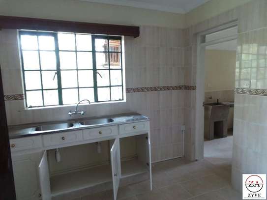 3 Bed Apartment with En Suite at Gitanga Road image 4